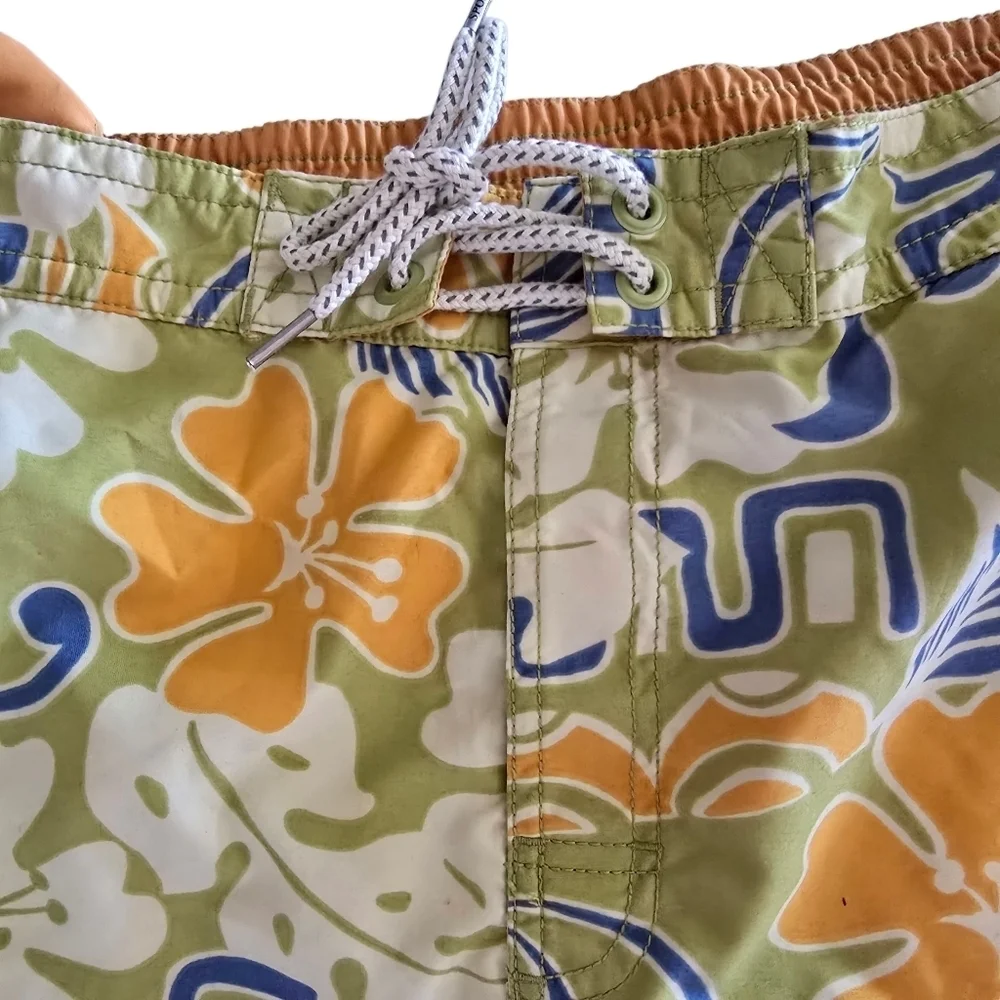 NWT Reyn Spooner Green and Orange Floral Swim Trunks